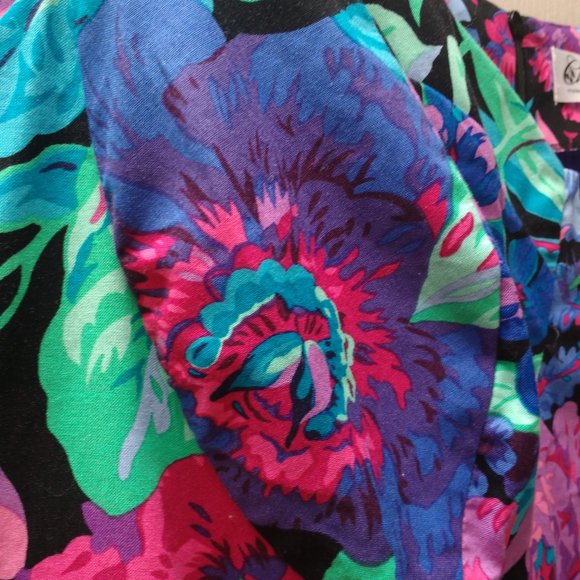 Cherry Velvet - Doris Dress - Picture 9 of 13